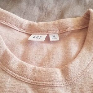 Gap Crew Neck top